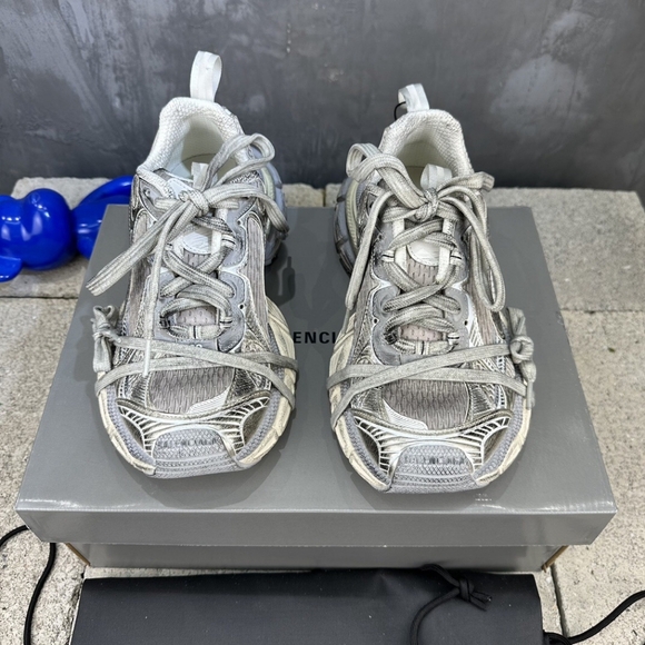 Balenciaga Gray Sneakers - Picture 1 of 5